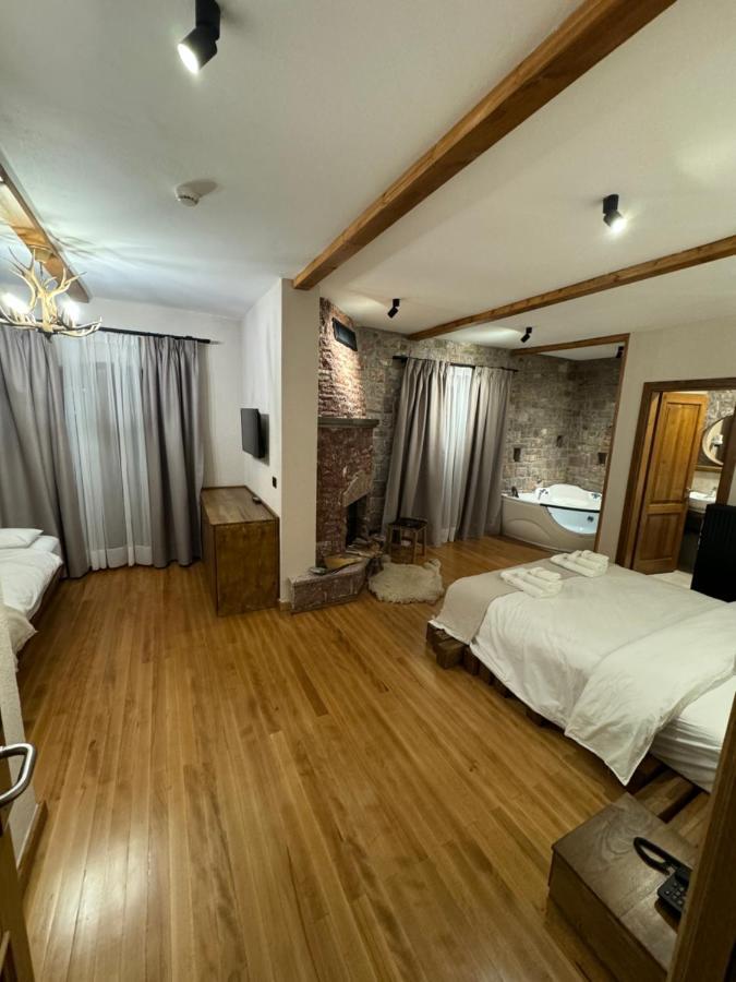 Hotel Ambassador Voskopojë